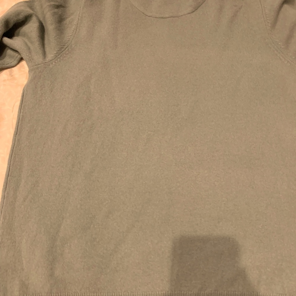 Hundred percent cashmere sweater in men’s size medium